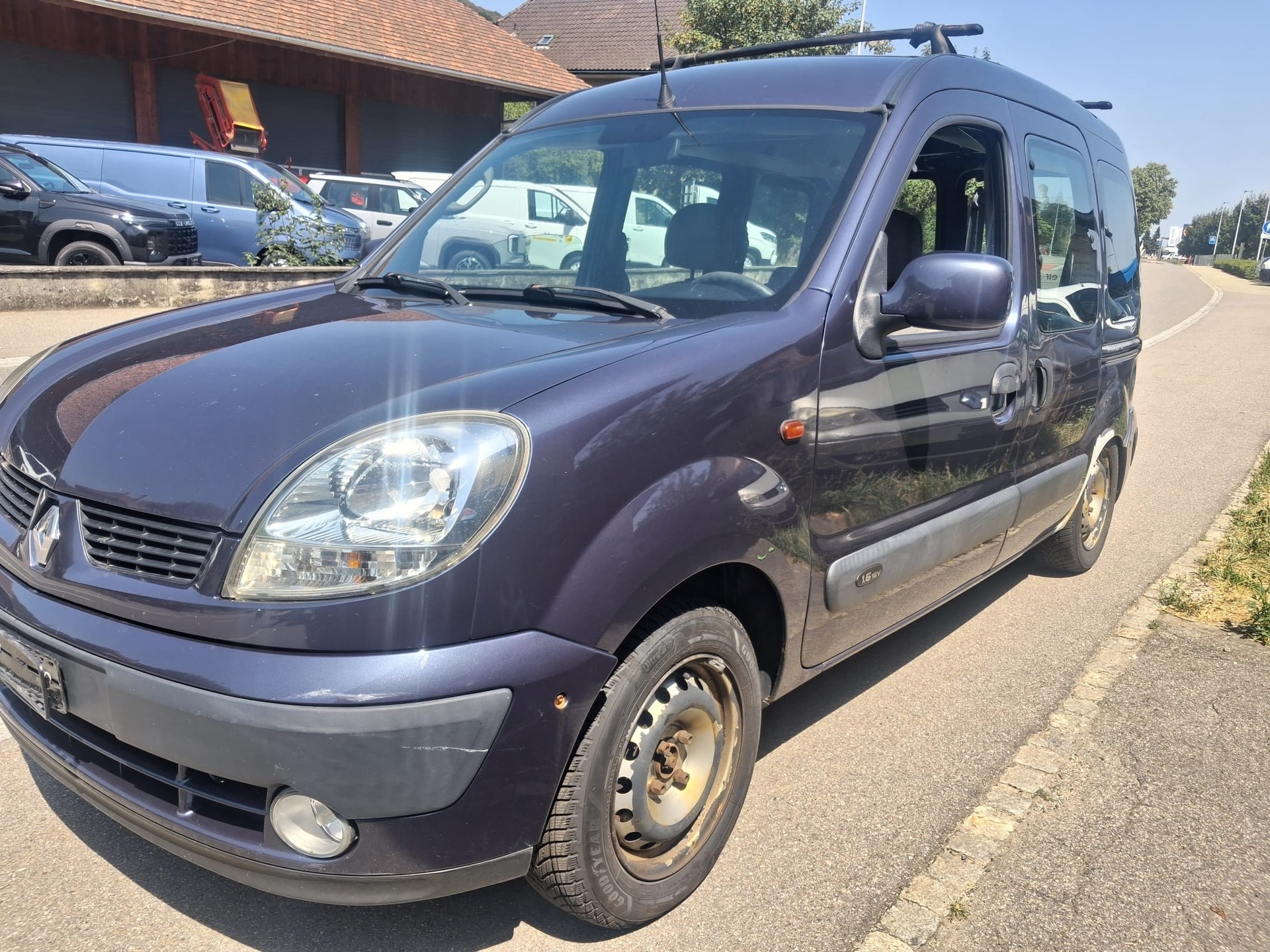 RENAULT Kangoo 1.6 16V Authentique-image-0