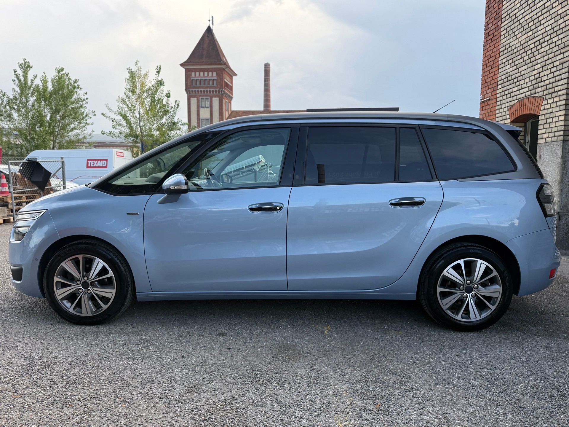 CITROEN Grand C4 Picasso 1.6 e-HDi Exclusive-image-4