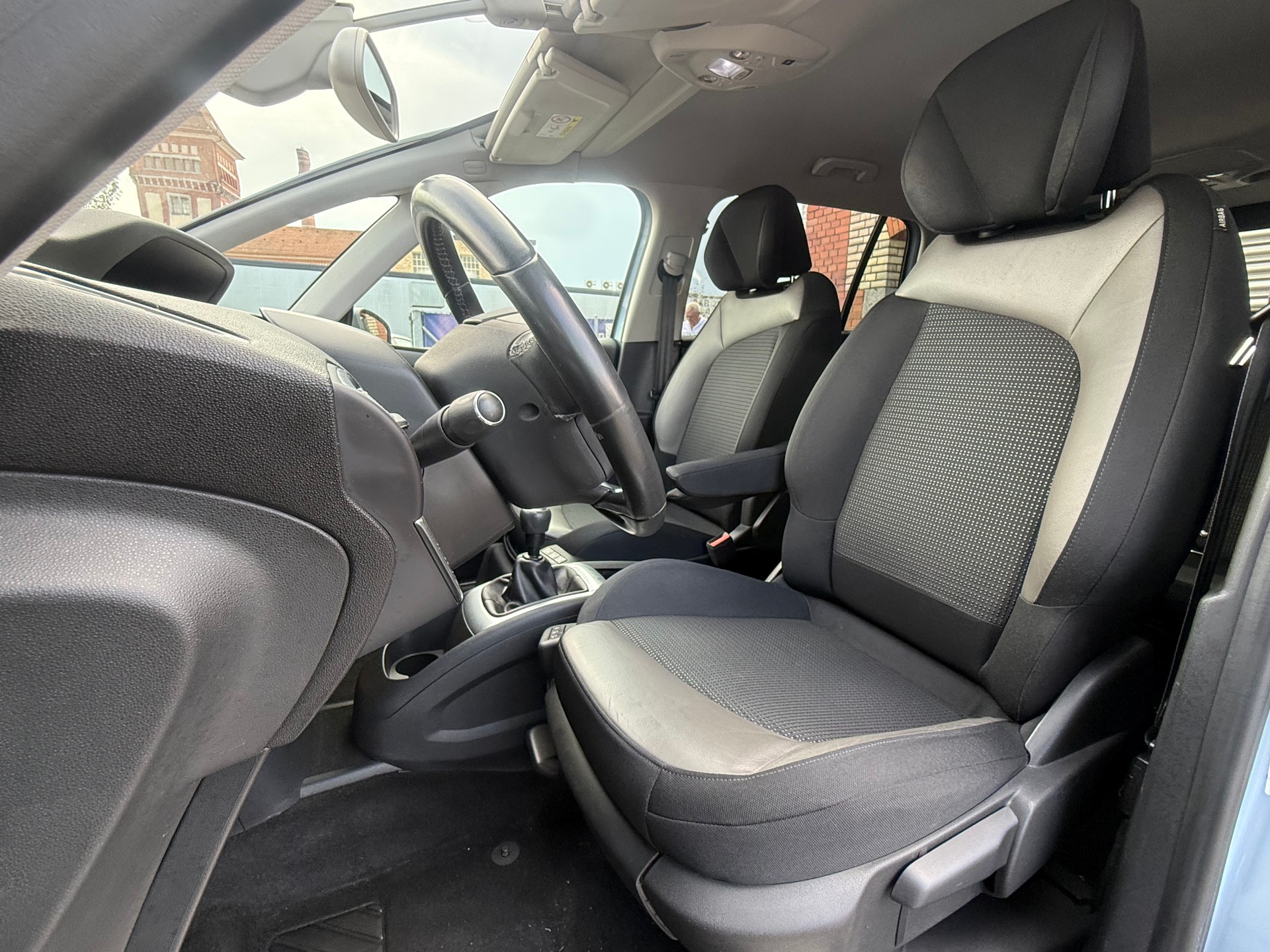 CITROEN Grand C4 Picasso 1.6 e-HDi Exclusive-image-11