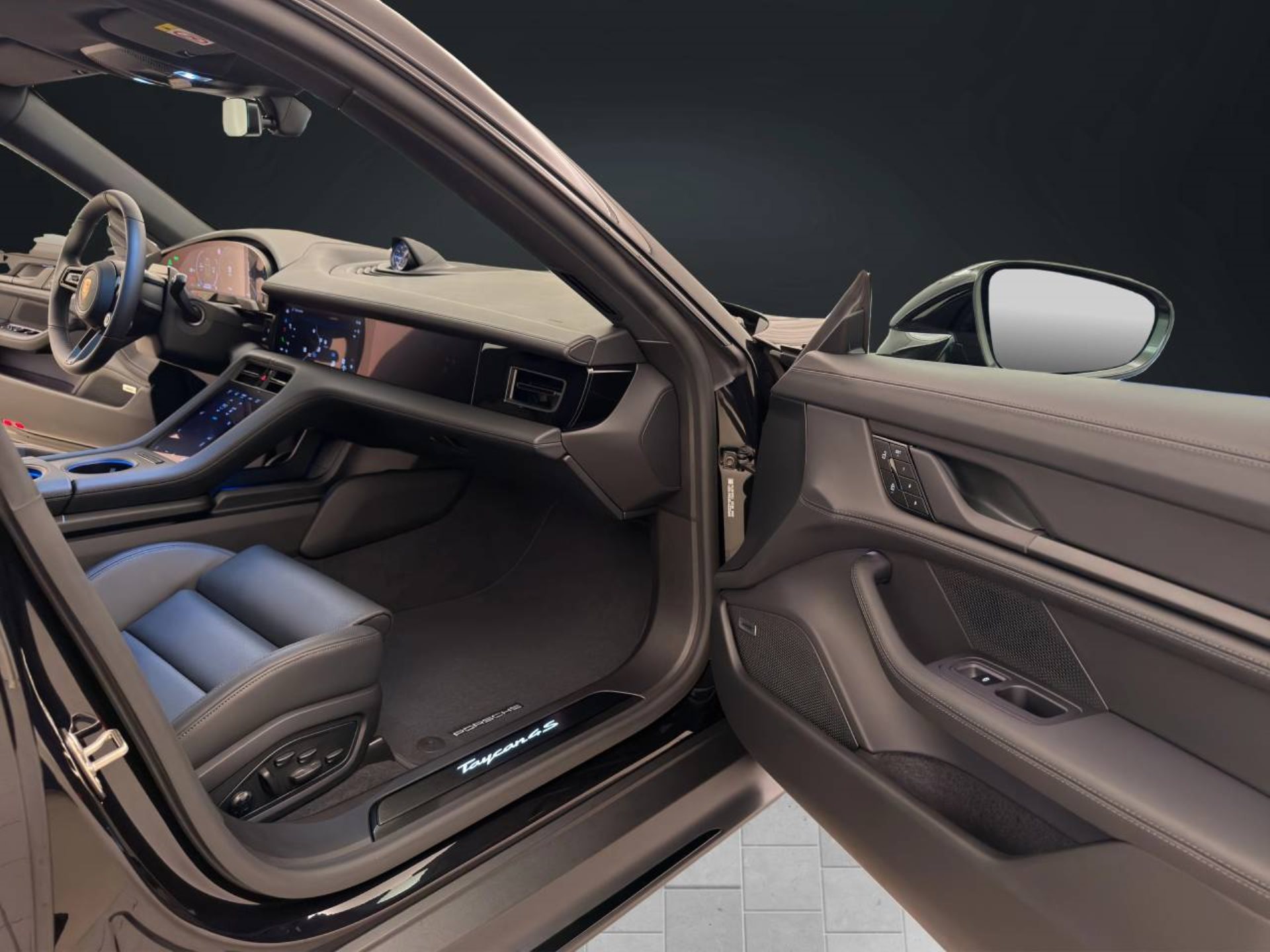 PORSCHE Taycan 4S Sport Turismo Black Edition-image-18