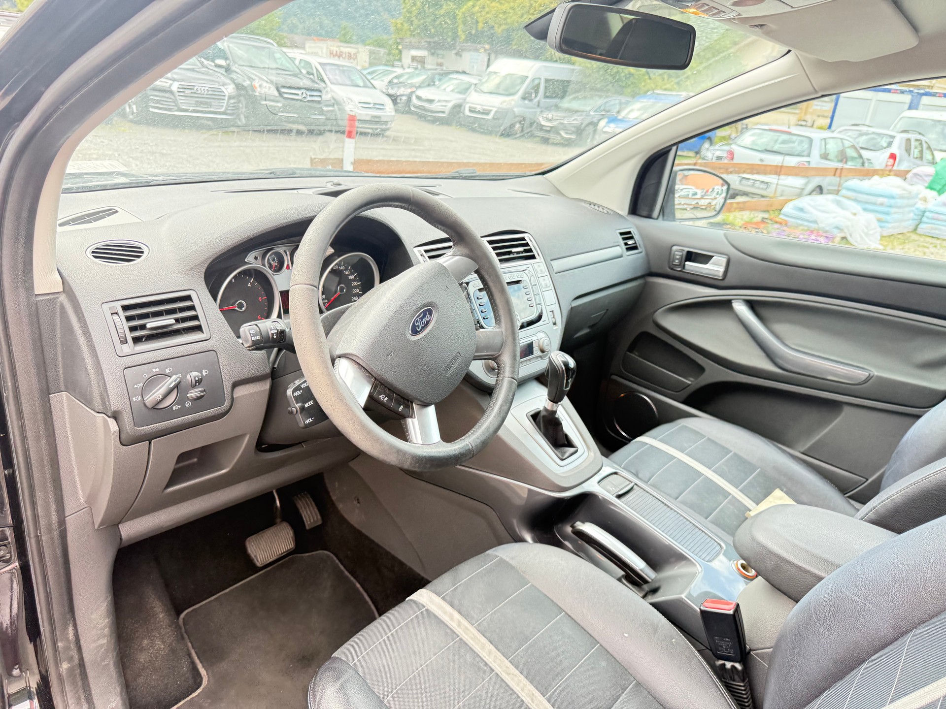 FORD Kuga 2.0 TDCi Titanium 4WD PowerShift-image-6