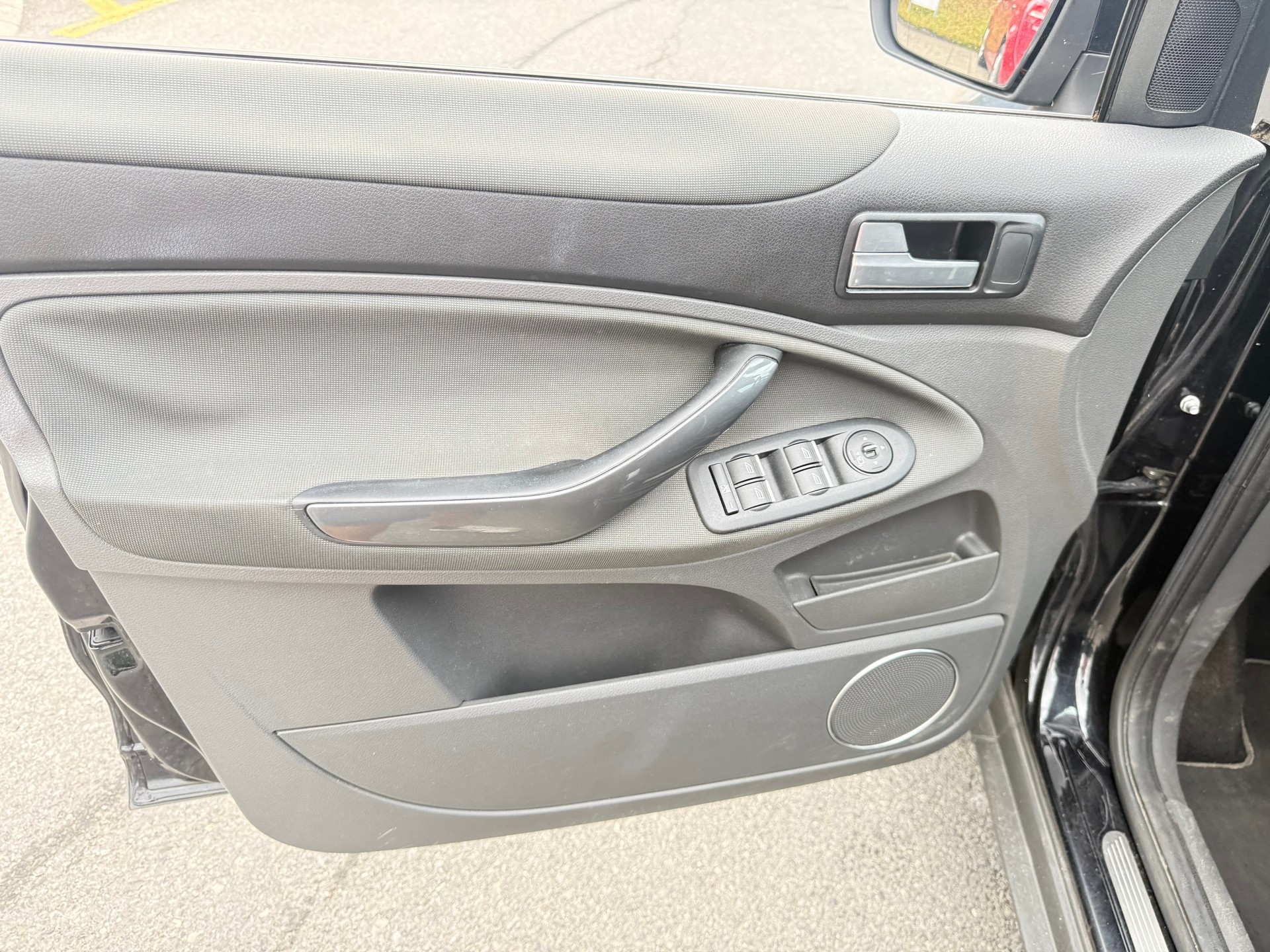 FORD Kuga 2.0 TDCi Titanium 4WD PowerShift-image-11