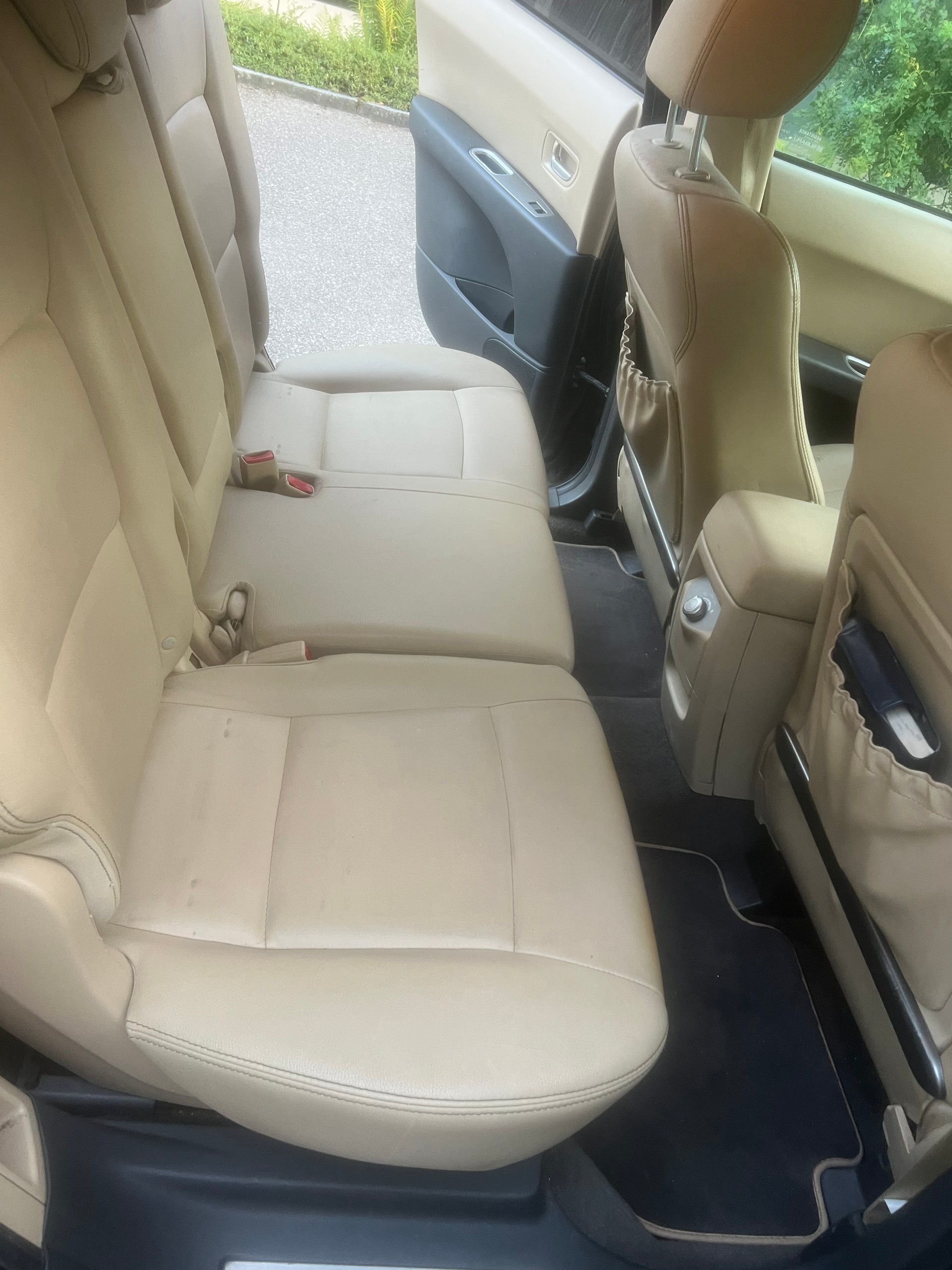 SUBARU Tribeca 3.6 AWD Executive-image-12