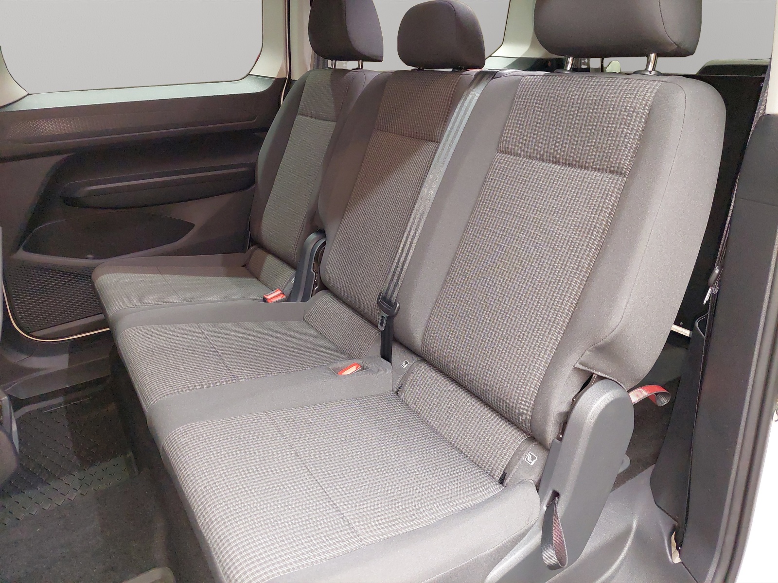 VW Caddy Maxi 2.0 TDI Liberty DSG-image-7