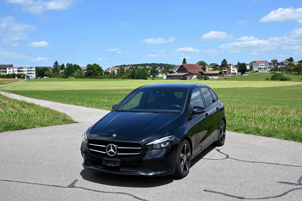 MERCEDES-BENZ B 200 d Night Star 8G-DCT-image-0
