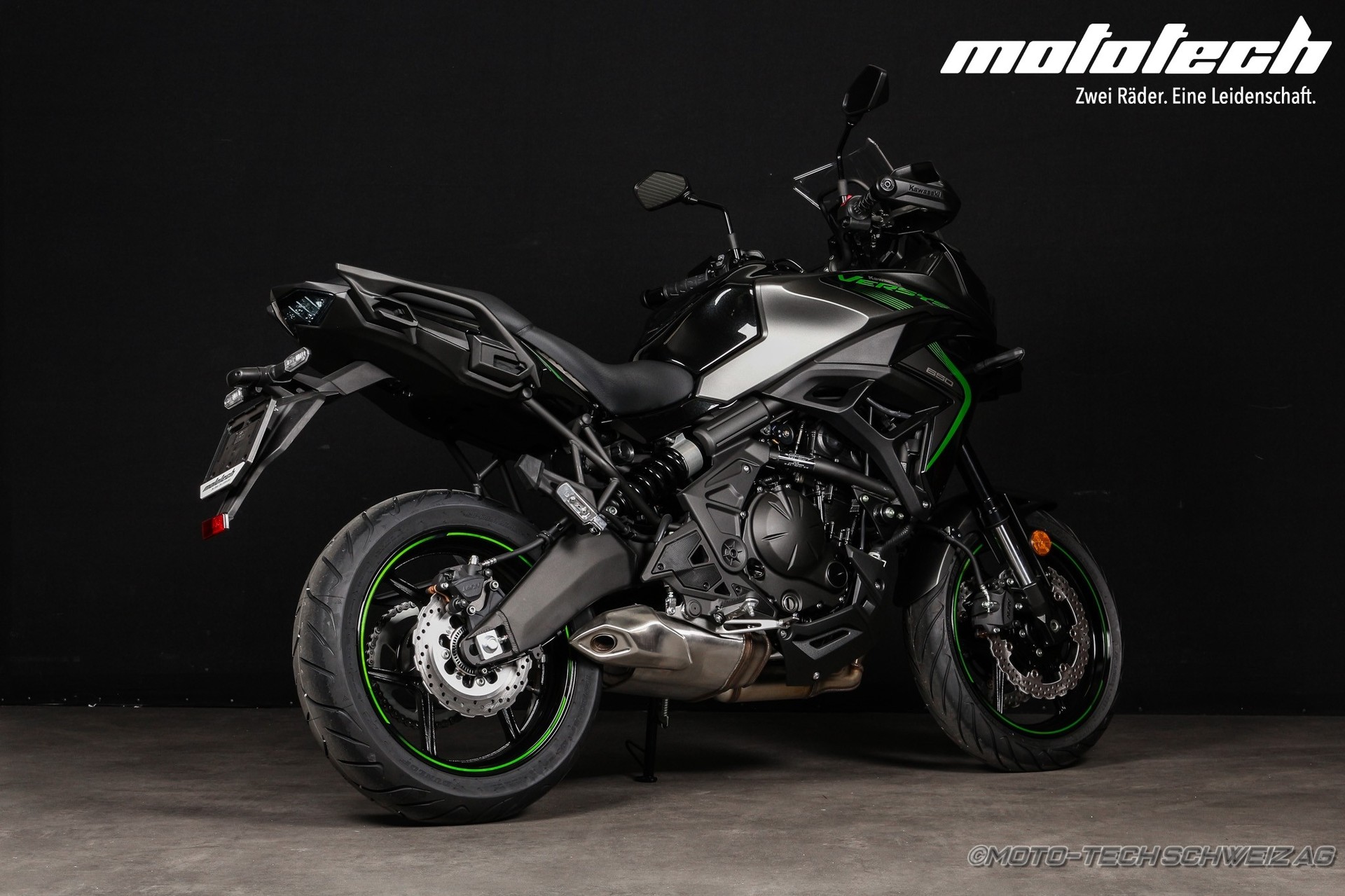 KAWASAKI Versys 650 (35kW)-showroom-element-1
