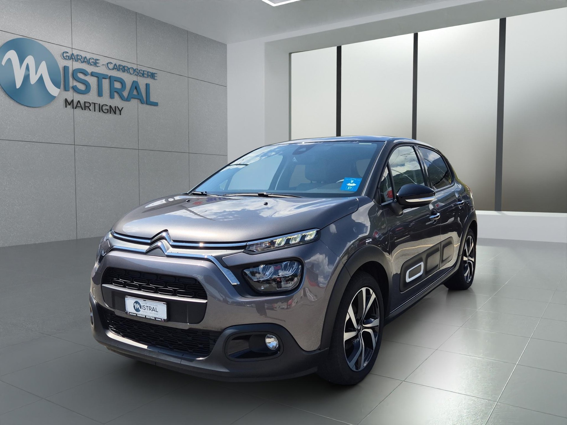 CITROEN C3 1.2 PureTech Shine-image-0