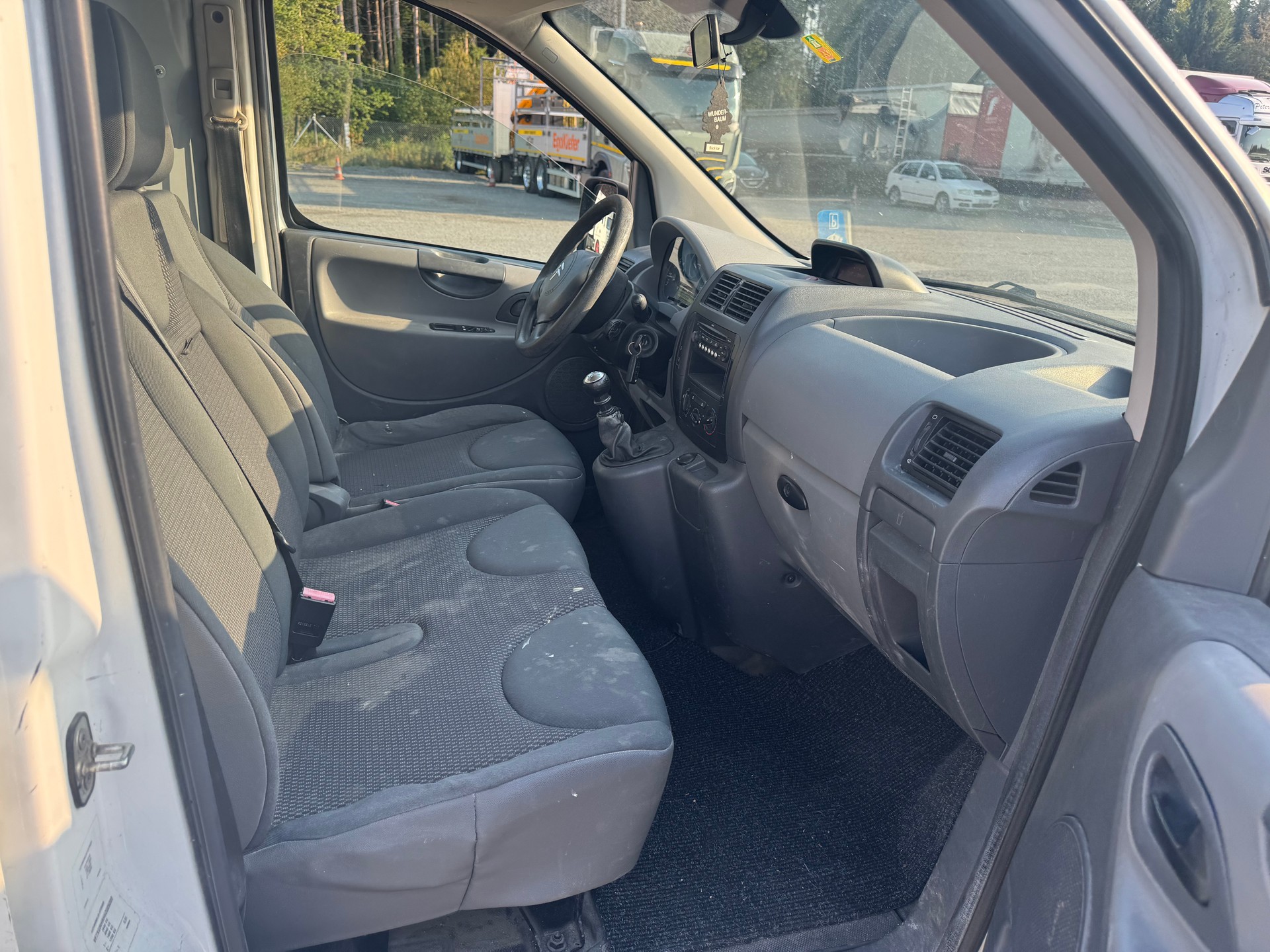 CITROEN Jumpy 2.0 HDi Komfort 12 L1H1-image-6