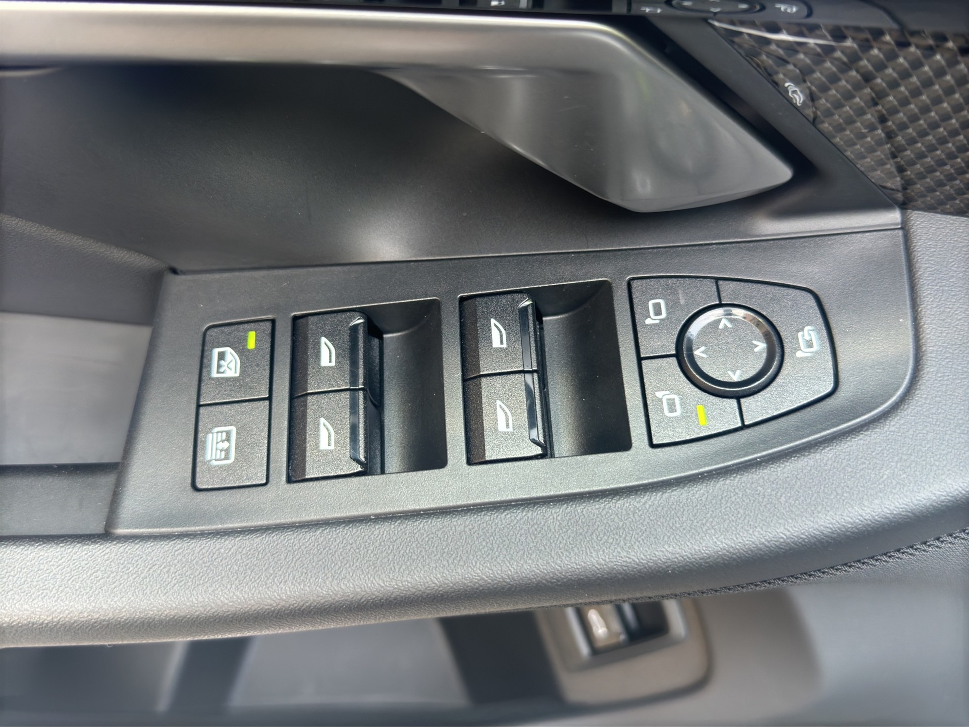BMW i5 M60 xDrive M Sport Pro (CH) AHK-image-23
