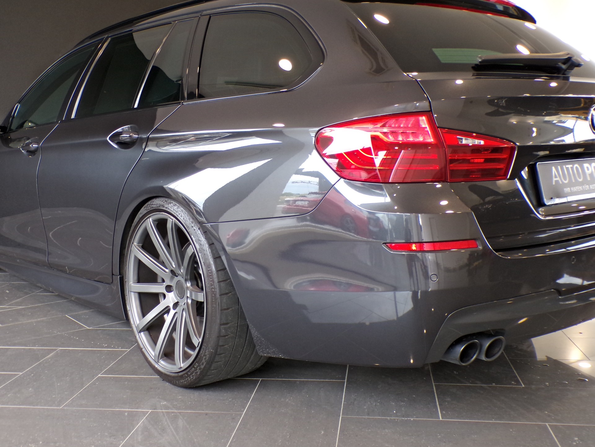 BMW 530d Touring xDrive Steptronic-image-8