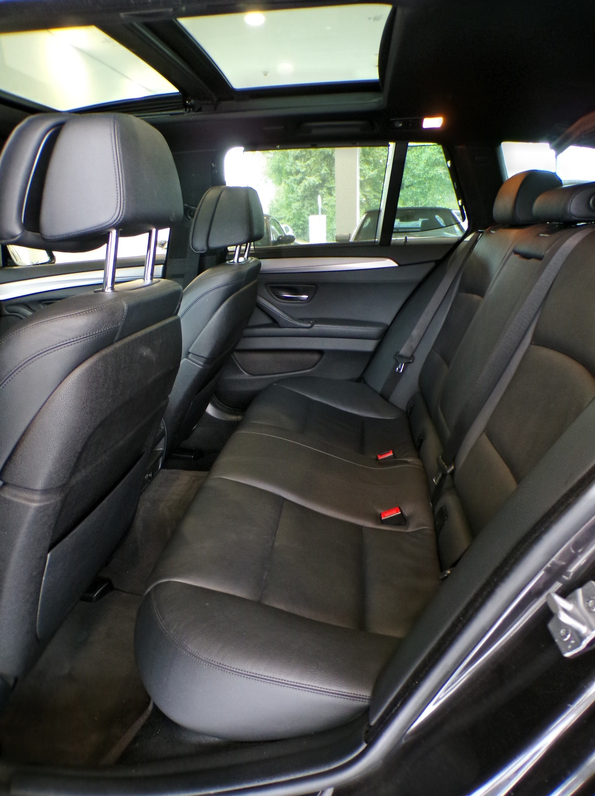 BMW 530d Touring xDrive Steptronic-image-14