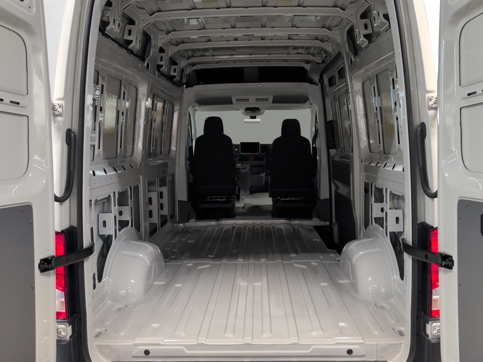 VW Crafter 35 2.0 BiTDI L3 4Motion A-image-14