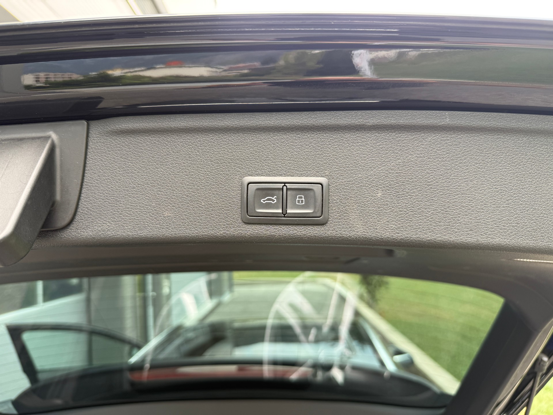 AUDI A4 Avant 3.0 TDI Design quattro S-tronic-image-7