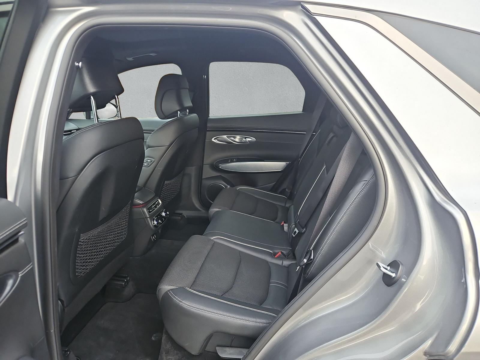 GENESIS GV70 Sport 2.5T AT8 A TGDI (CH)-image-11