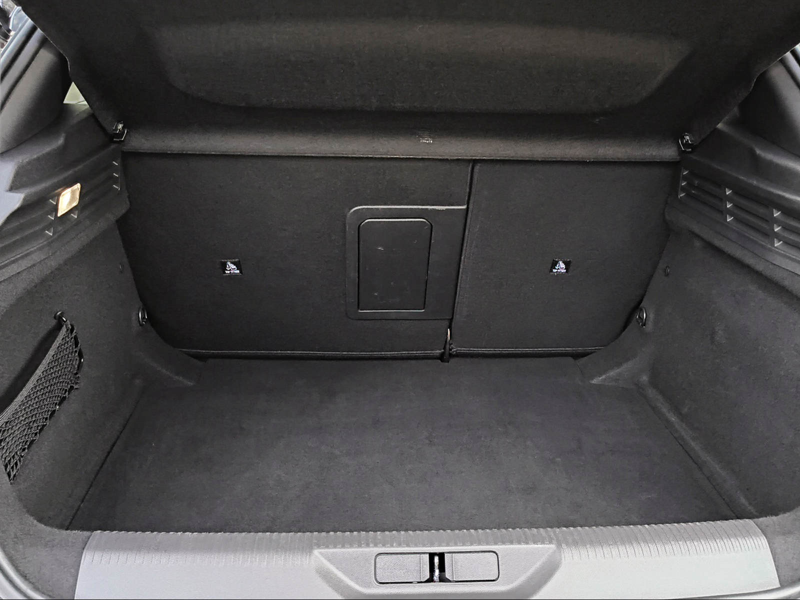 PEUGEOT 308 1.2 Hybrid GT-image-8