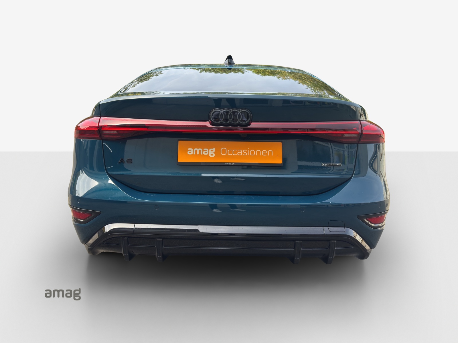 AUDI A6 Sportback e-tron quattro-image-3