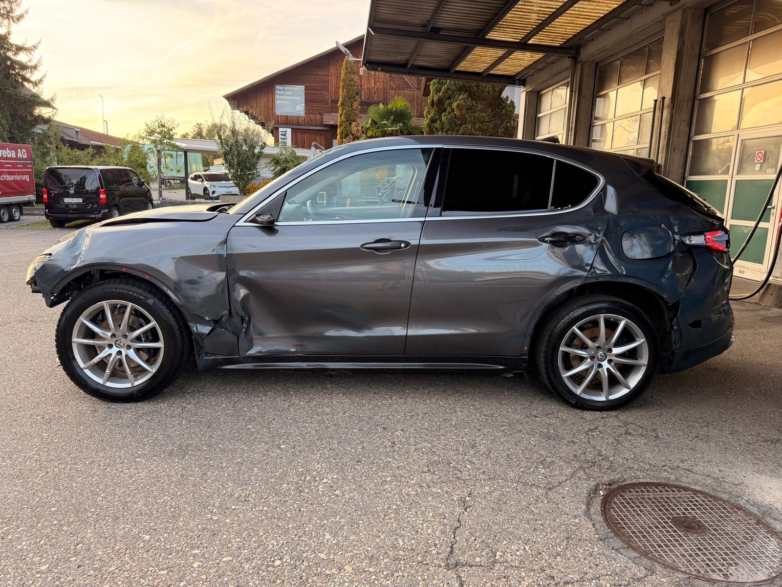 ALFA ROMEO Stelvio 2.0 Veloce Q4 Automatic-image-5