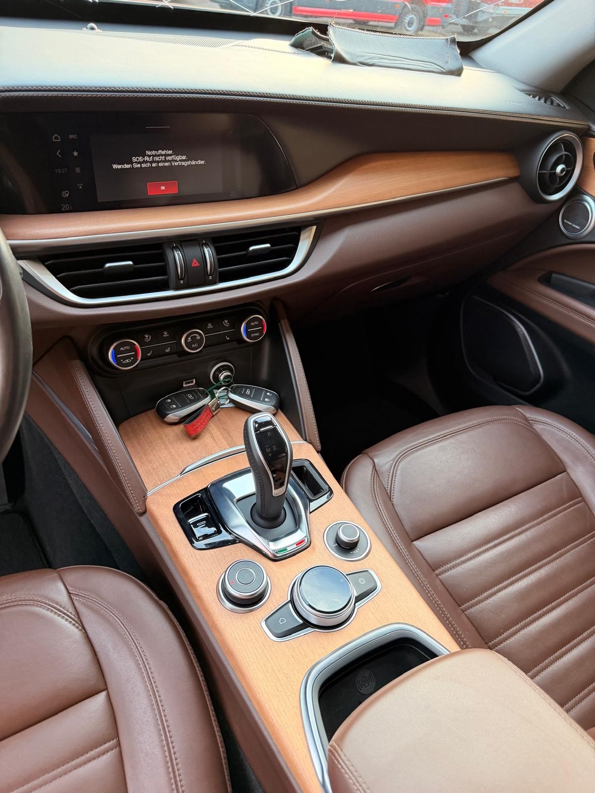 ALFA ROMEO Stelvio 2.0 Veloce Q4 Automatic-image-14