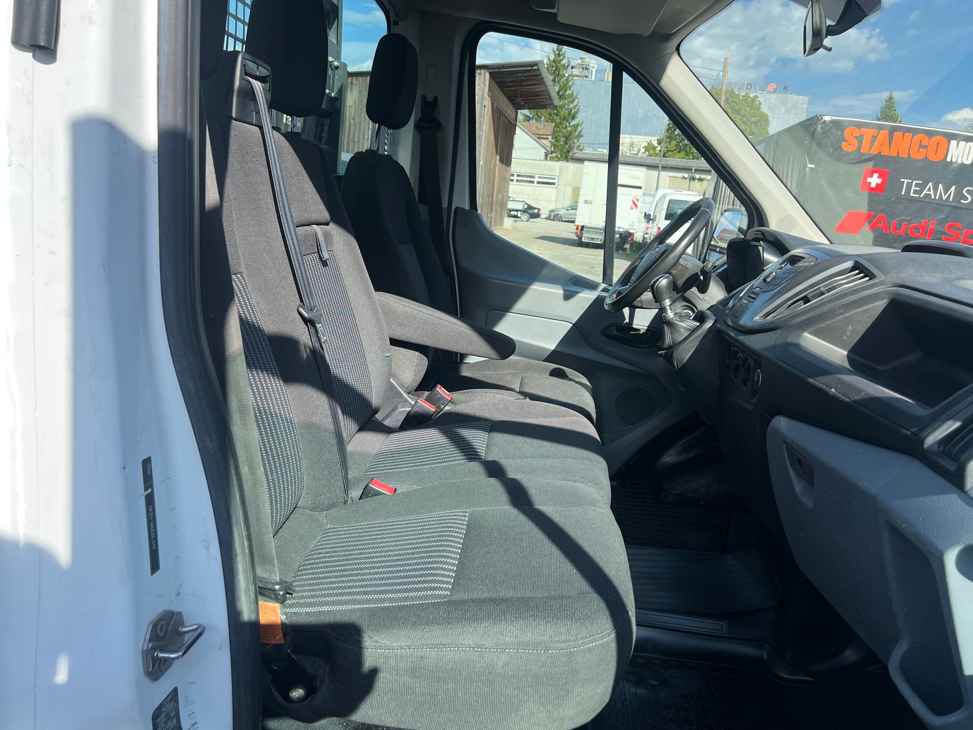 FORD Transit 350 L3 Trend 2.0 TDCi 130 4WD-image-9