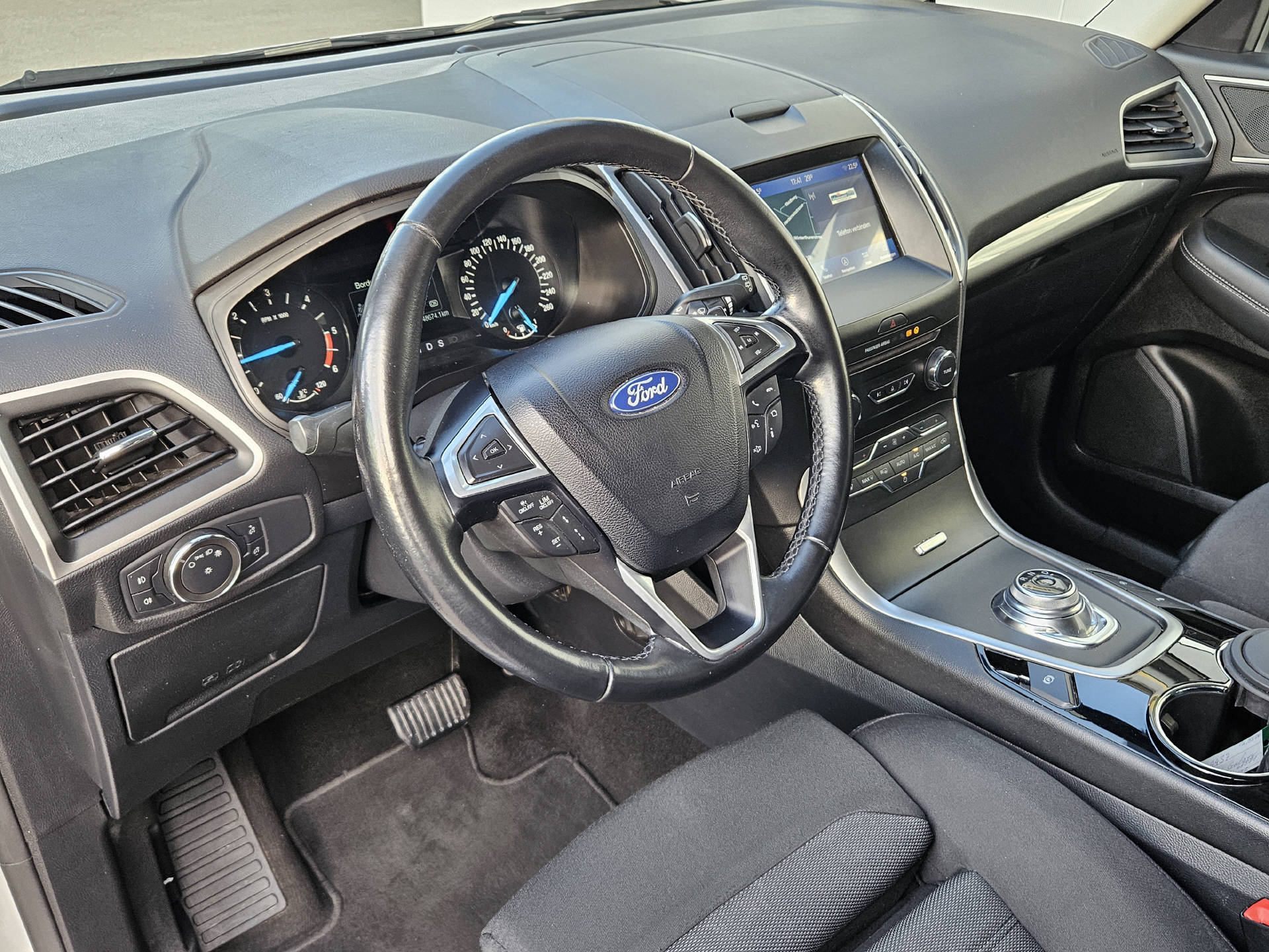 FORD Galaxy 2.0 TDCi 150 Trend * 8- fach bereift * Frisch ab Service * Inkl. Garantie *-image-11
