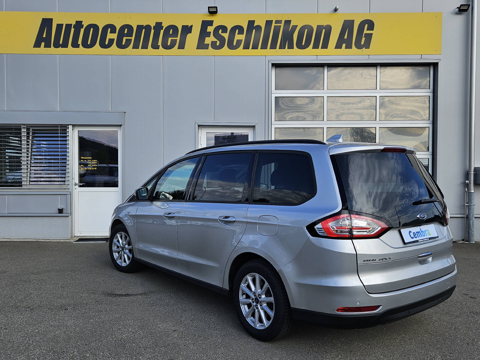 FORD Galaxy 2.0 TDCi 150 Trend * 8- fach bereift * Frisch ab Service * Inkl. Garantie *-image-6