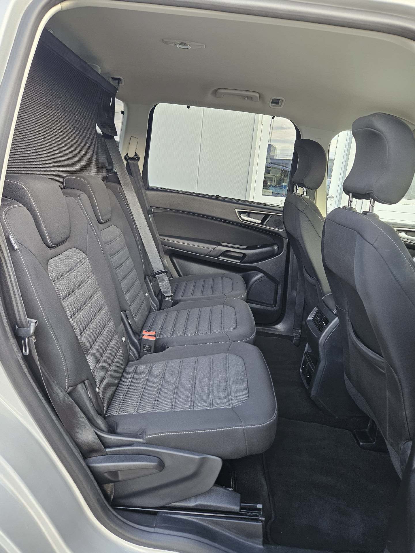 FORD Galaxy 2.0 TDCi 150 Trend * 8- fach bereift * Frisch ab Service * Inkl. Garantie *-image-17