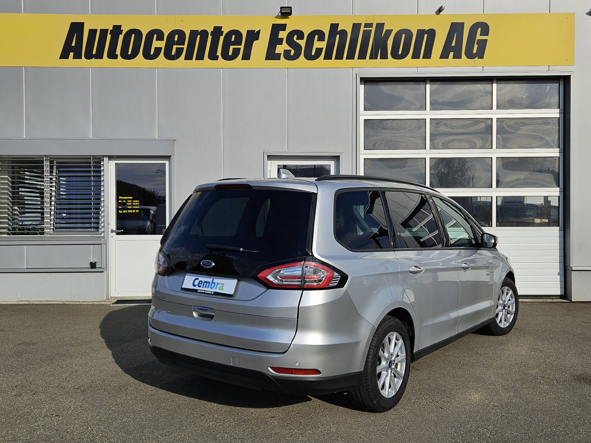 FORD Galaxy 2.0 TDCi 150 Trend * 8- fach bereift * Frisch ab Service * Inkl. Garantie *-image-4
