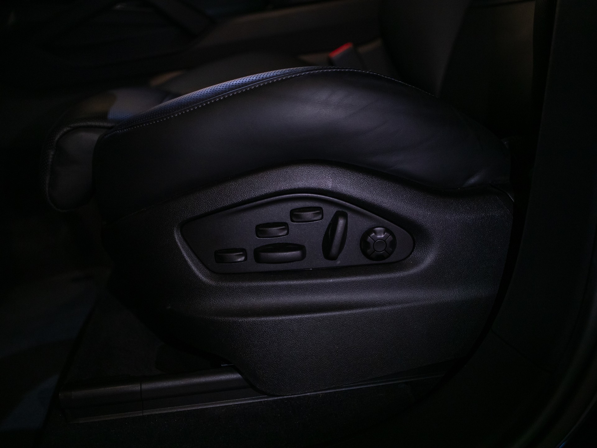 PORSCHE Cayenne Coupé Tiptronic-image-9