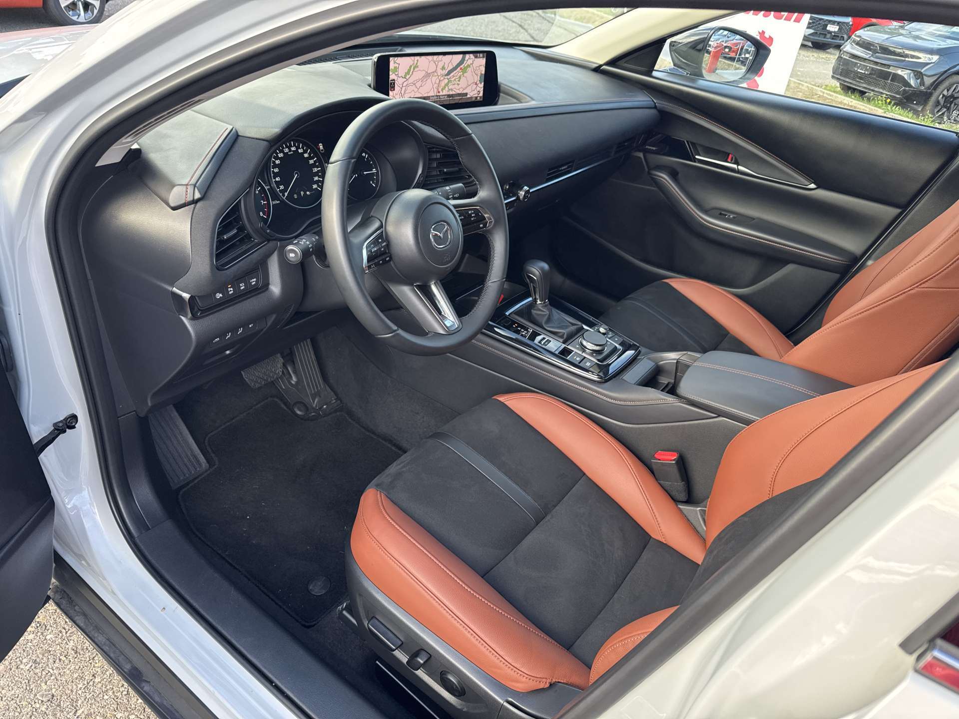 MAZDA CX-30 SKYACTIV-G 140 MHEV Nagisa Automat-image-5