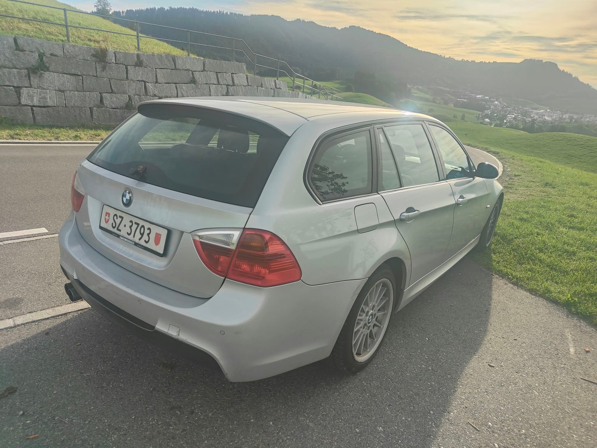 BMW 325xi more4you-image-1
