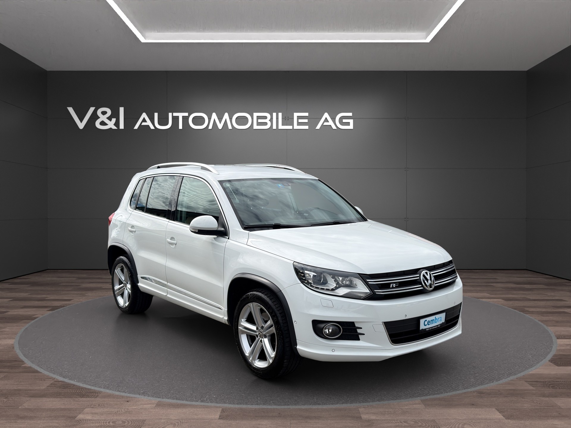 VW Tiguan 2.0 TSI Design 4Motion DSG-image-1