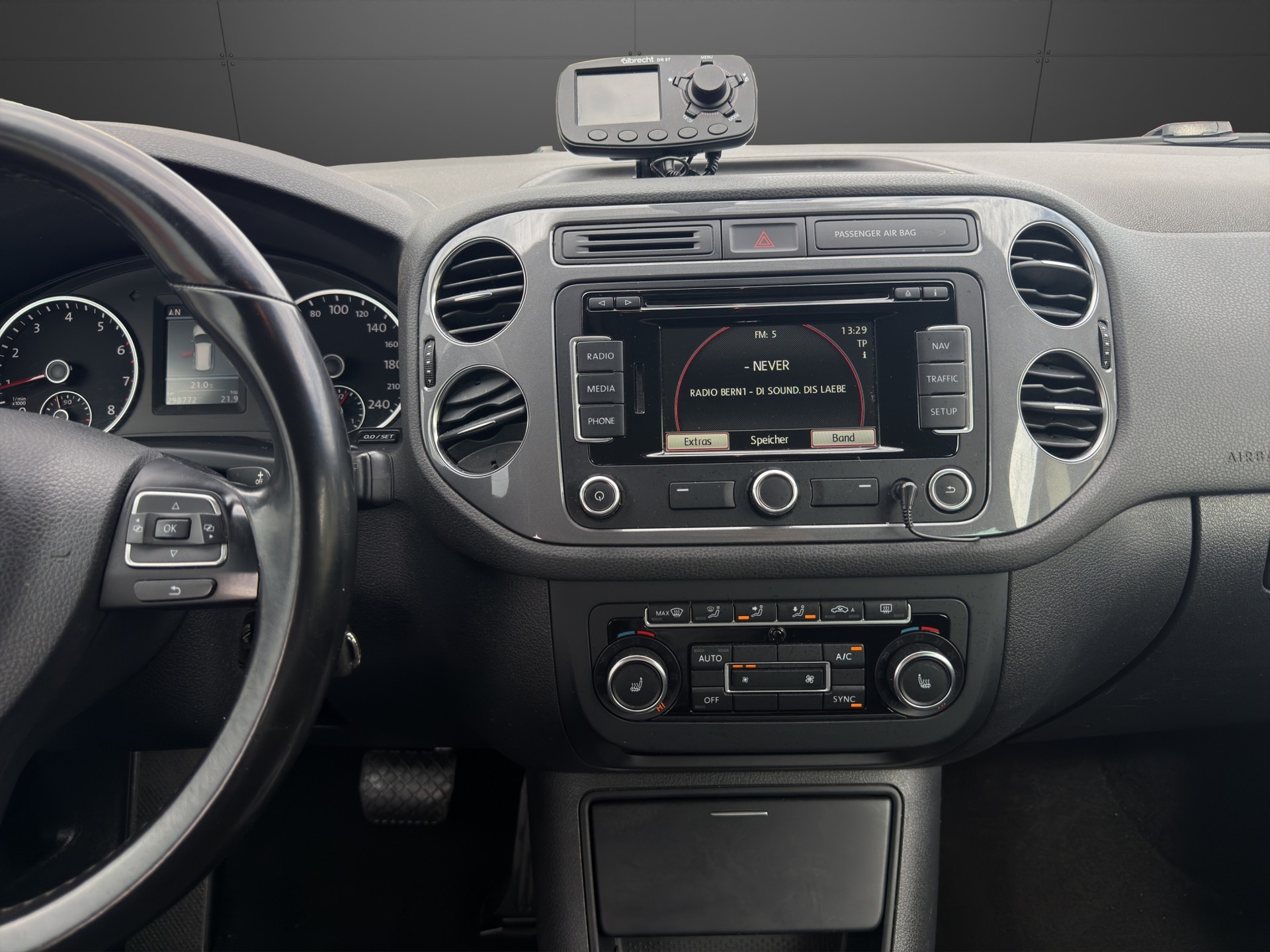 VW Tiguan 2.0 TSI Design 4Motion DSG-image-12