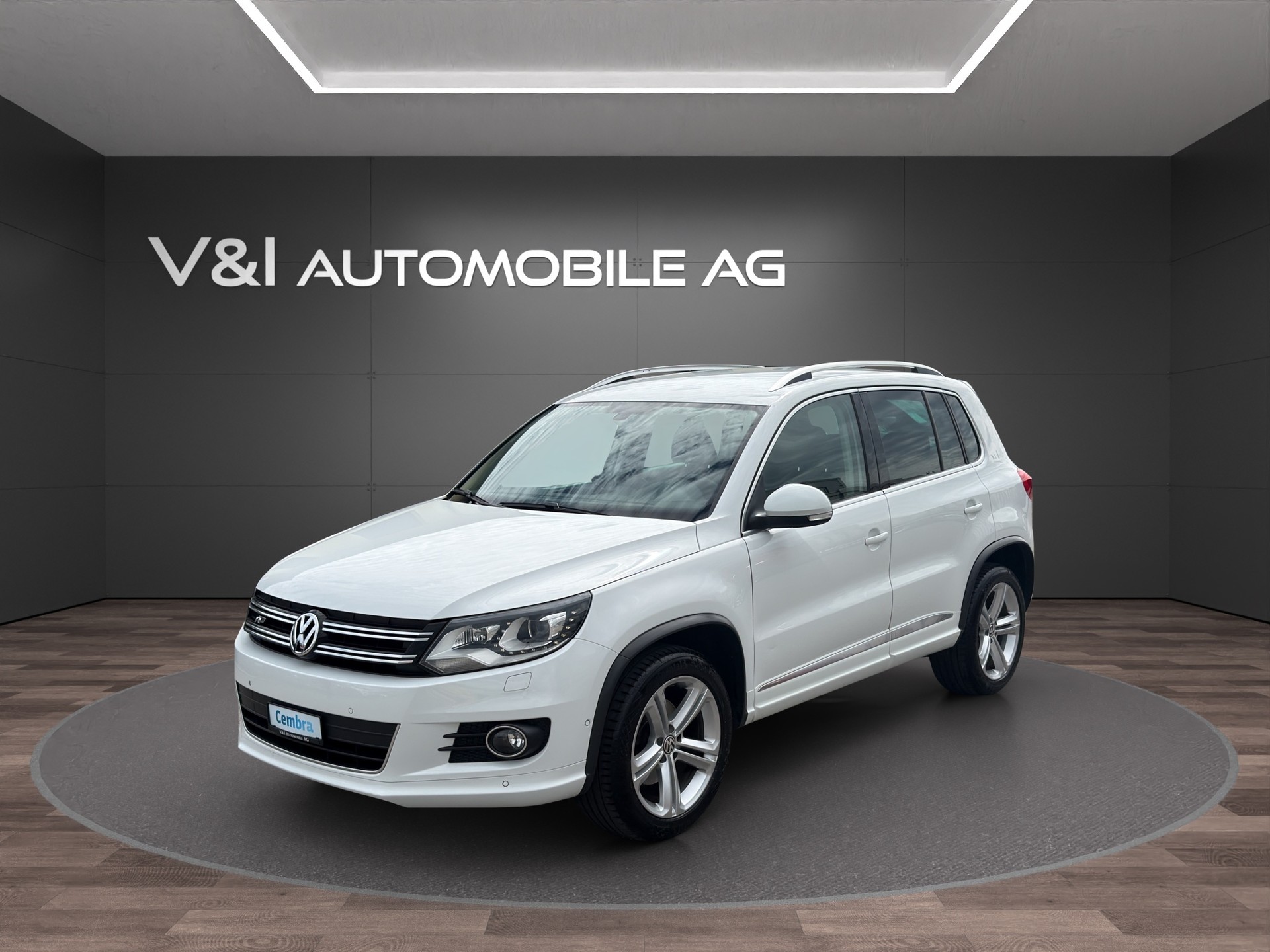 VW Tiguan 2.0 TSI Design 4Motion DSG-image-0