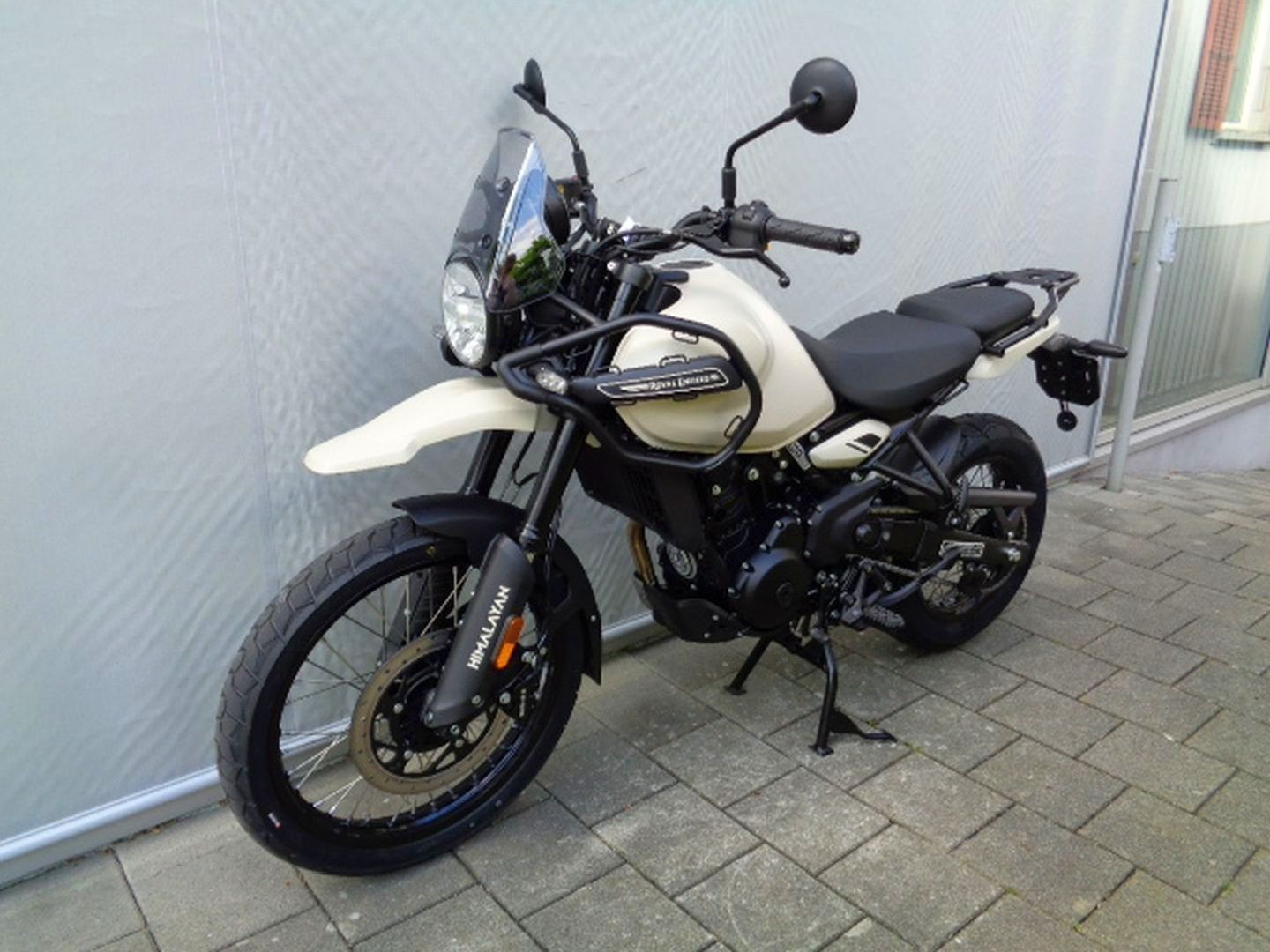 ROYAL ENFIELD HIMALAYAN 452-showroom-element-1