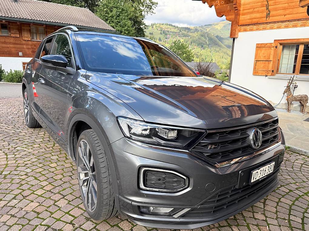 VW T-ROC-image-0