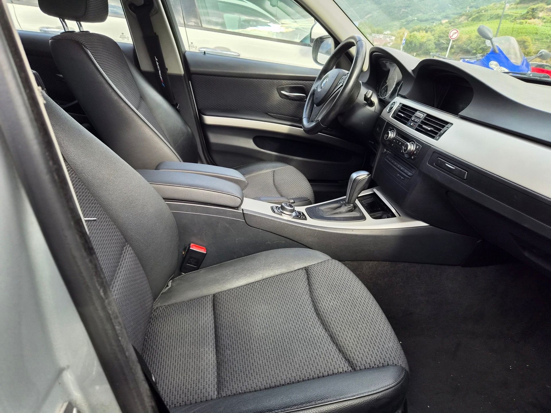 BMW 320d Touring more4you Steptronic-image-4