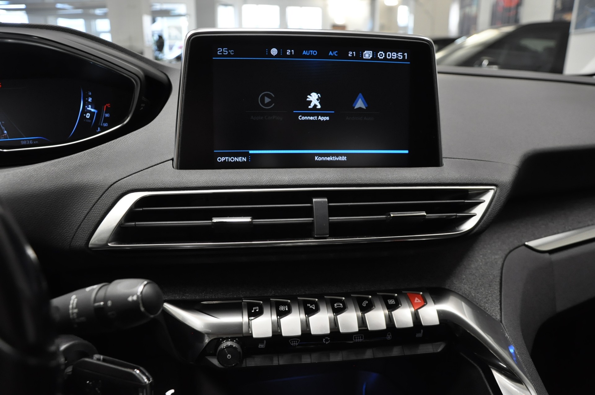 PEUGEOT 3008 1.5 BlueHDi Business Line EAT-image-19