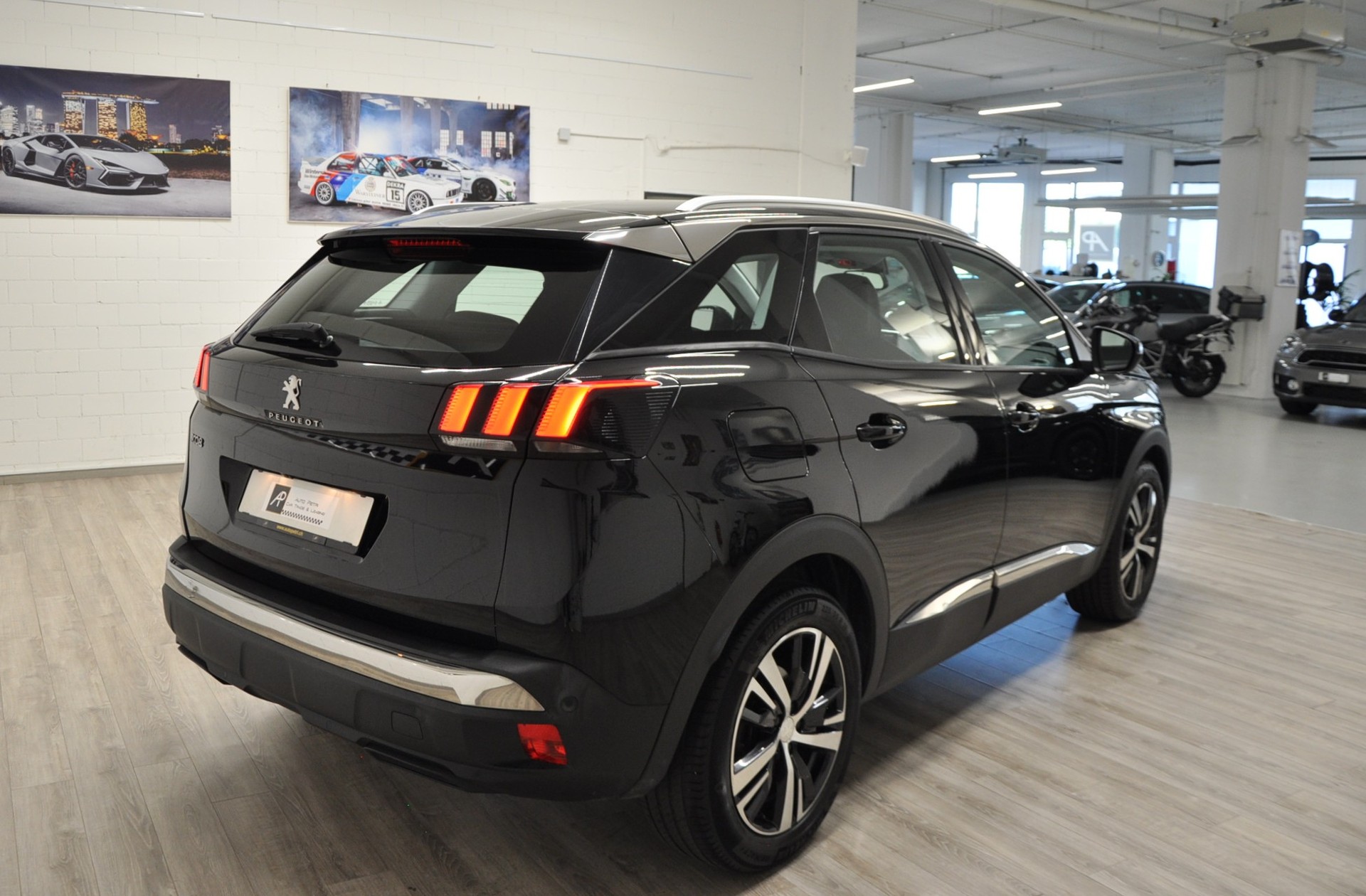 PEUGEOT 3008 1.5 BlueHDi Business Line EAT-image-3
