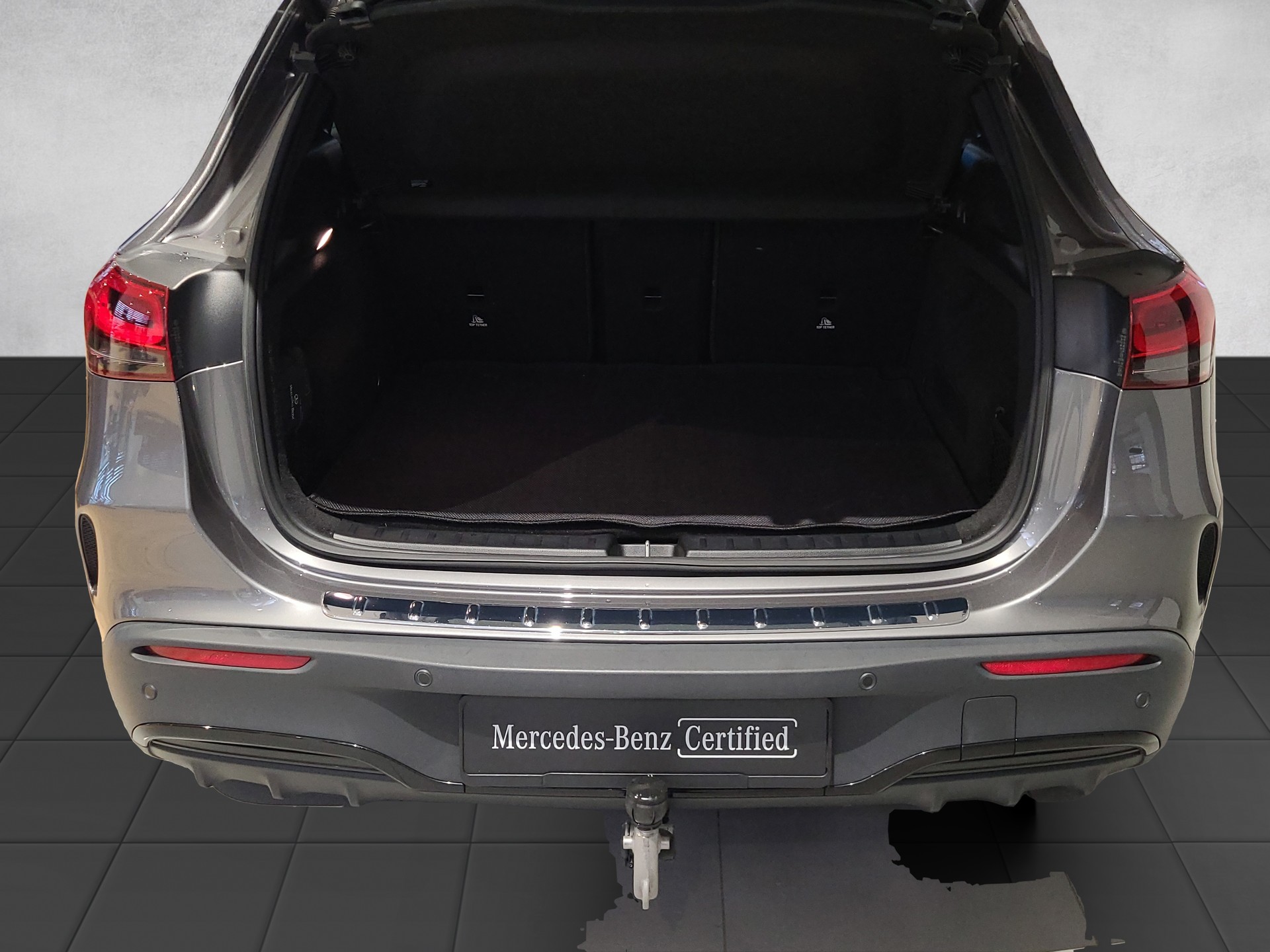 MERCEDES-BENZ EQA 300 AMG 4M Swiss Star-image-11