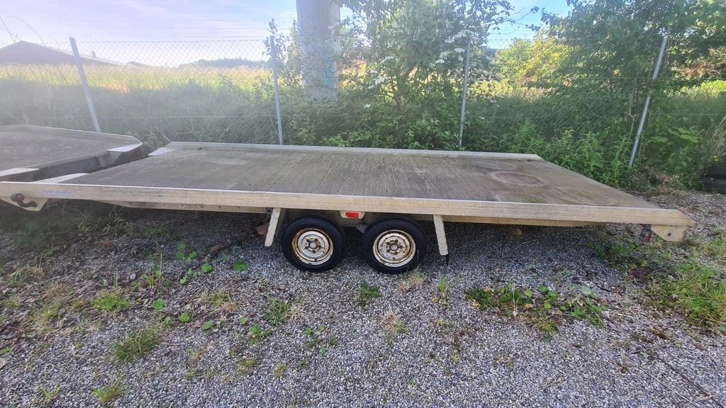 IVECO Daily City 35 C 13 A2CA14B1L1 ** 3-Plätzer ** Autotransporter mit Anhänger ** Komplet Aluminiumbrücke **Elektrische Seilwinde **-image-7