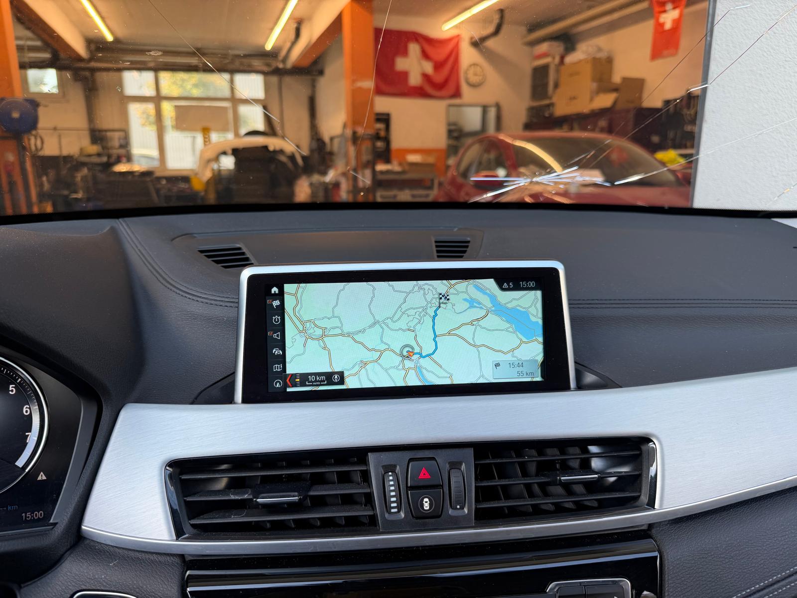 BMW X1 xDrive 25e xLine Steptronic-image-12