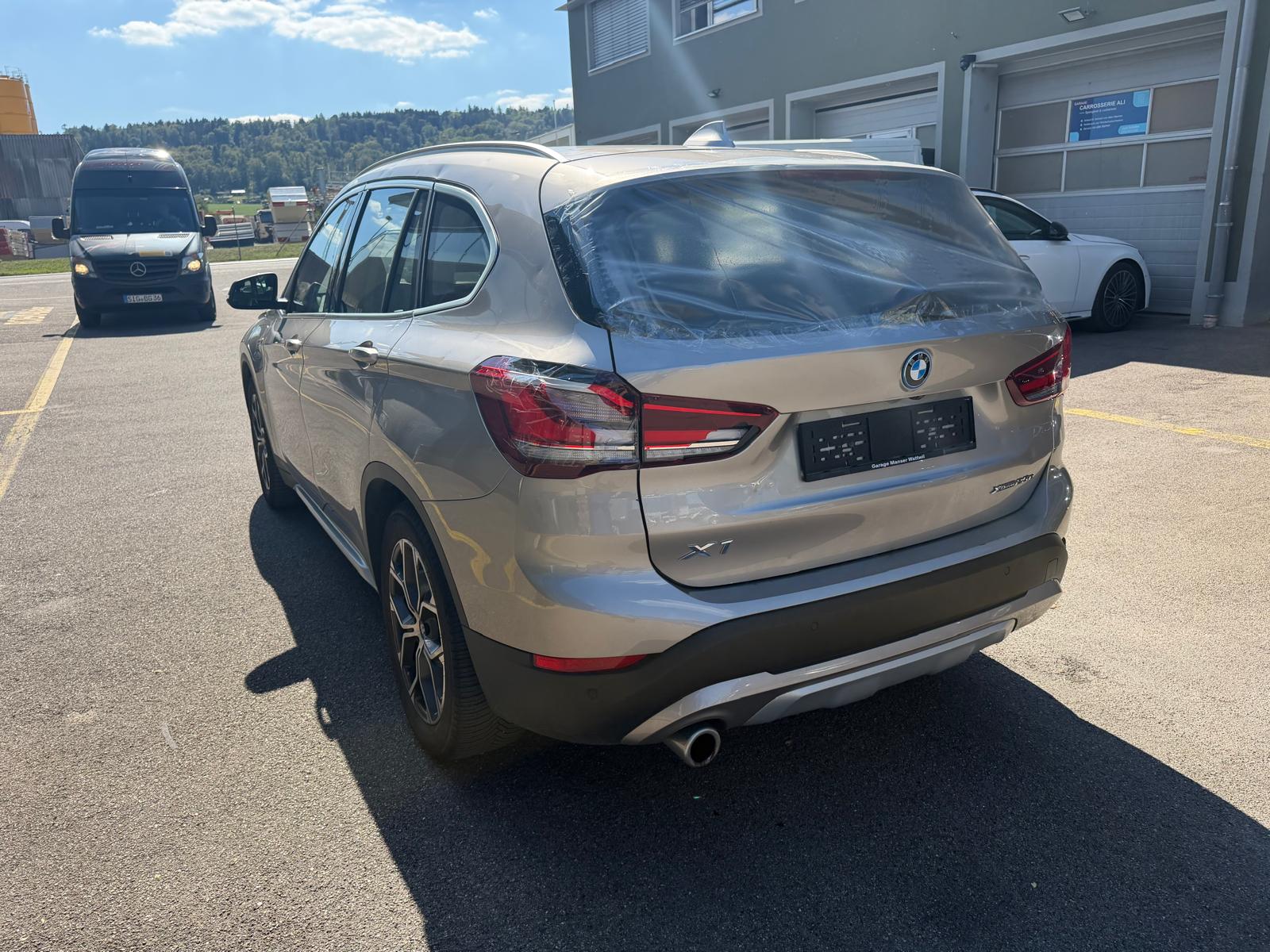 BMW X1 xDrive 25e xLine Steptronic-image-5