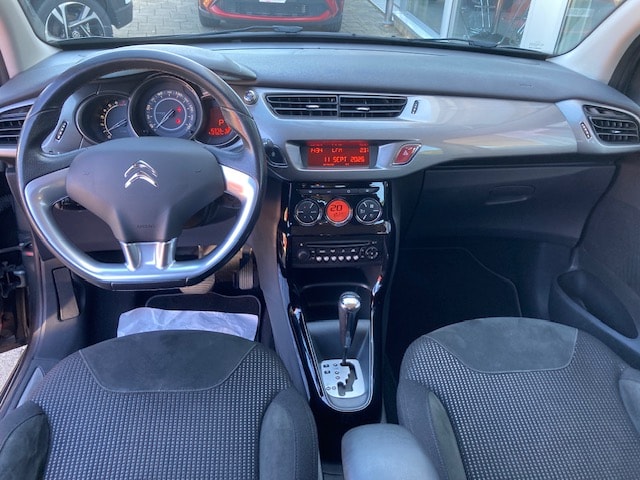 CITROEN C3 1.6i 16V Exclusive Automatic-image-10