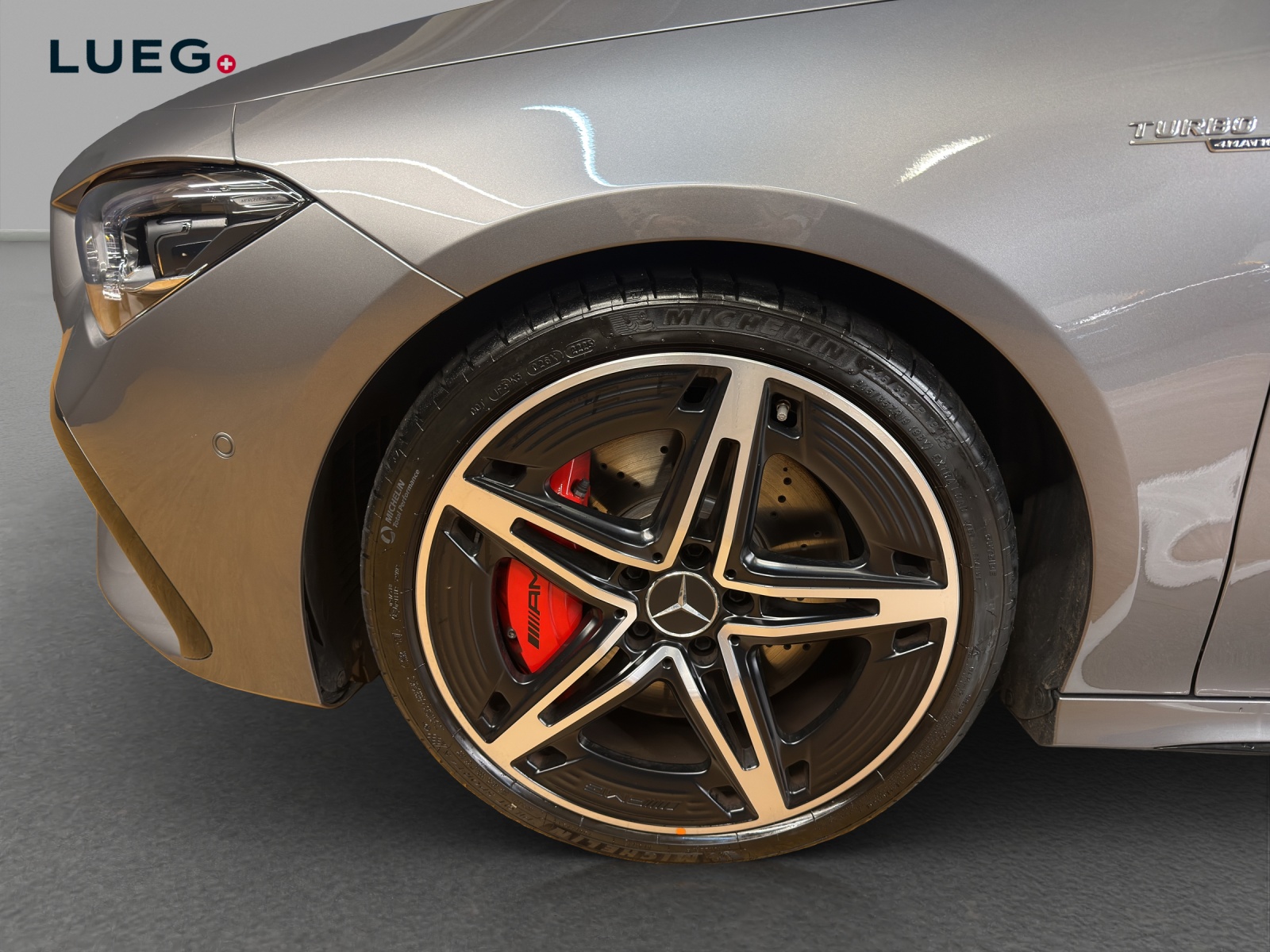 MERCEDES-BENZ CLA 35 4M - AMG / 360 Grad Kamera / Panorama-Dach / Soundsystem-image-6