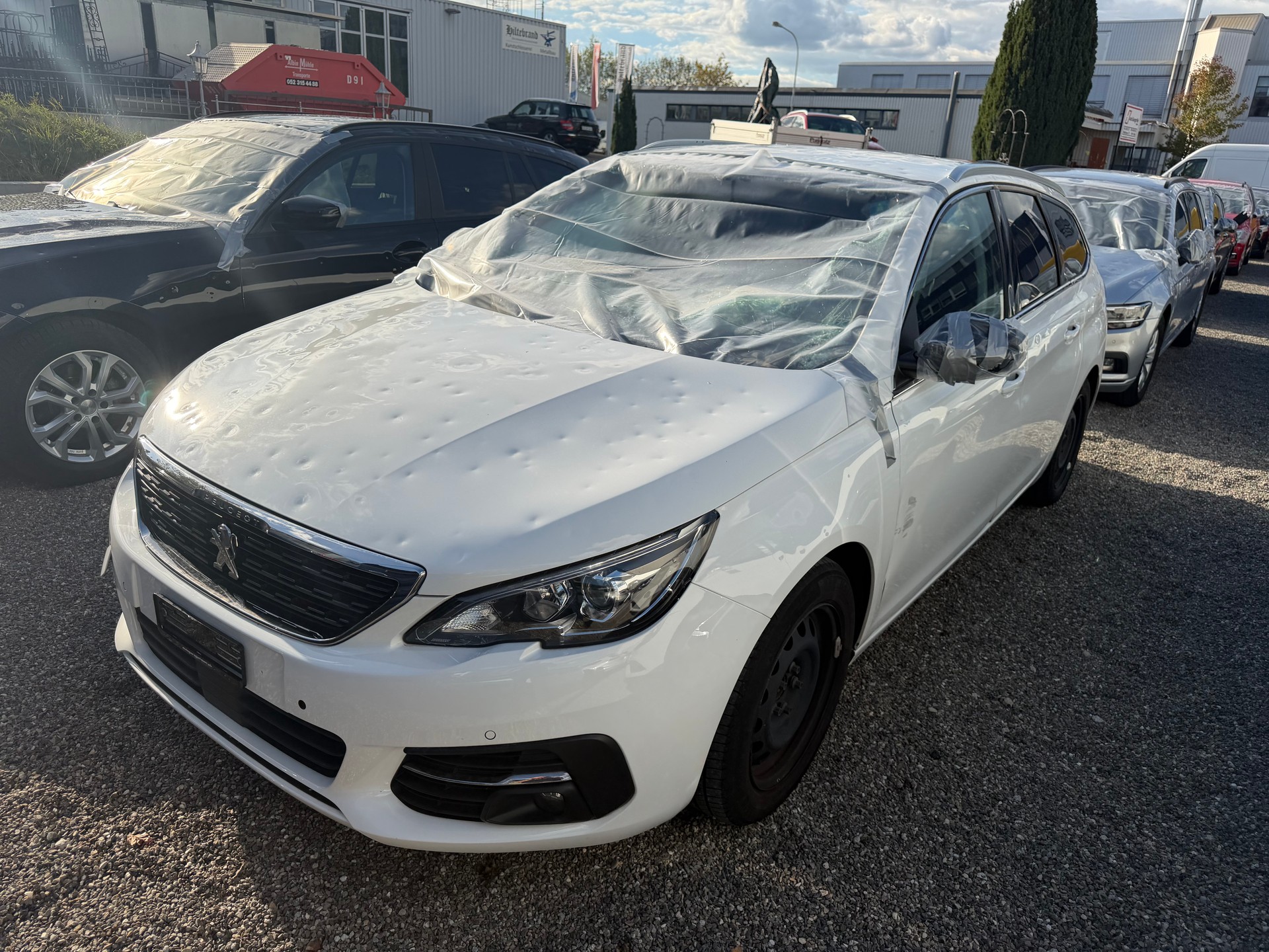 PEUGEOT 308 SW 1.5 BlueHDI Allure Line EAT8-image-1