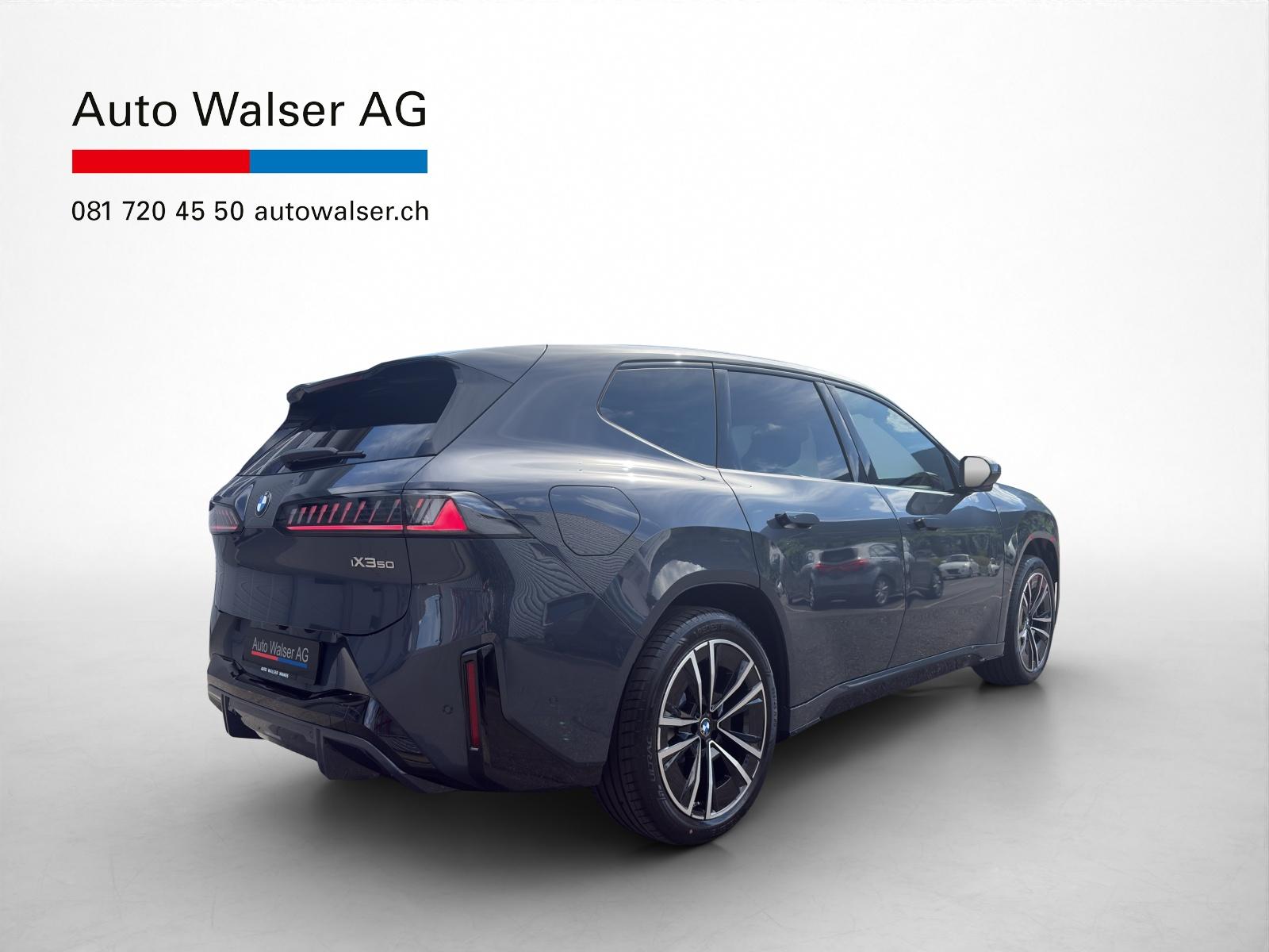 BMW iX3 50 xDrive-image-4
