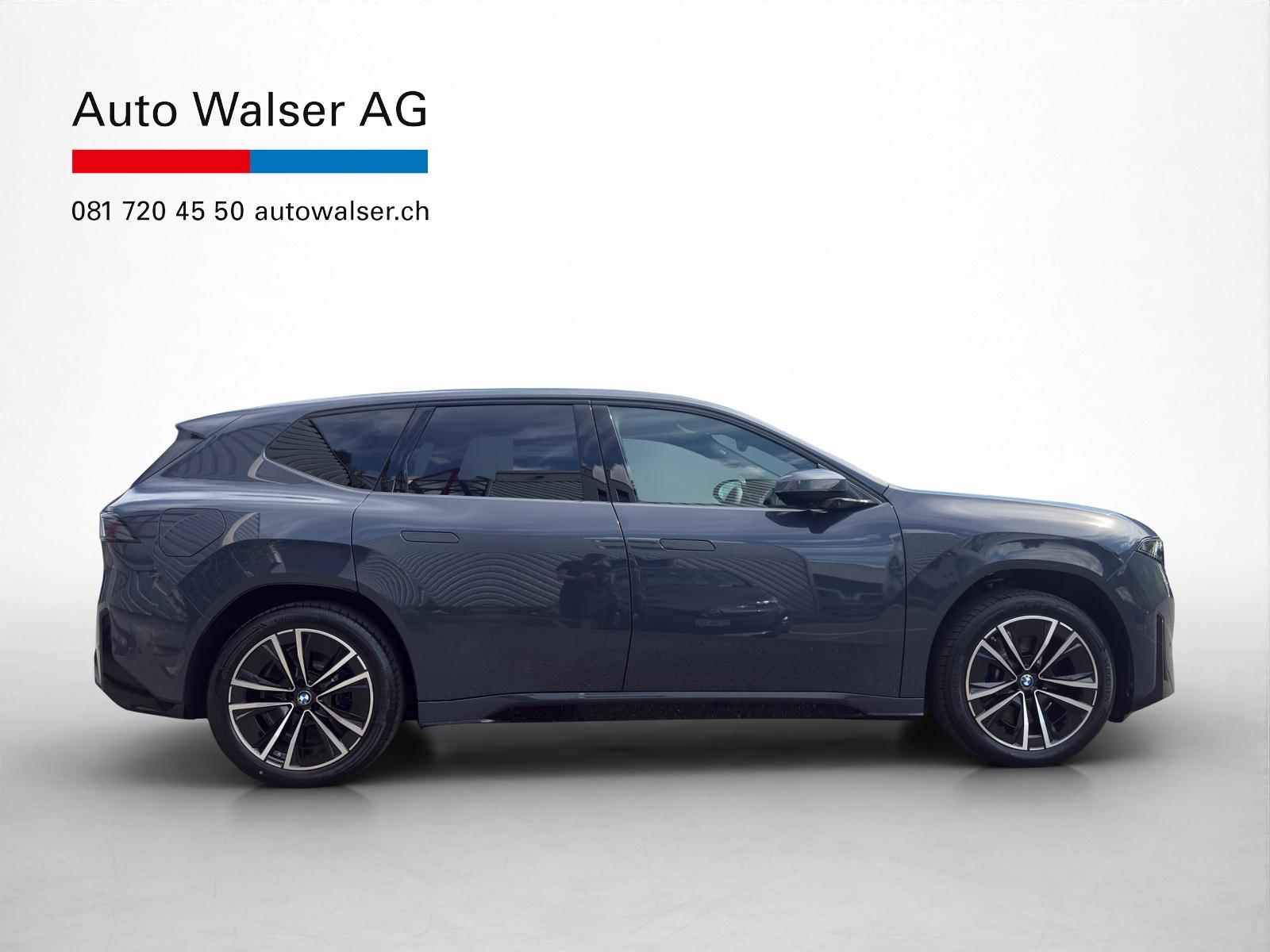 BMW iX3 50 xDrive-image-5