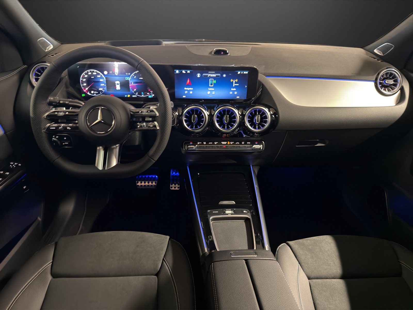 MERCEDES-BENZ GLA 220 d 4MATIC Swiss Star-image-5