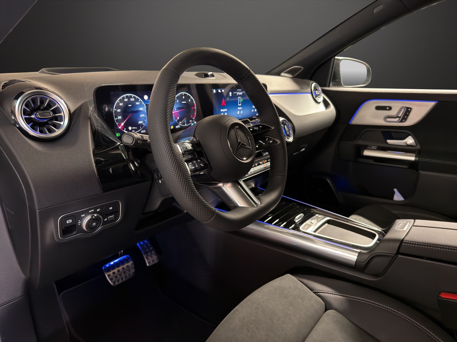 MERCEDES-BENZ GLA 220 d 4MATIC Swiss Star-image-6