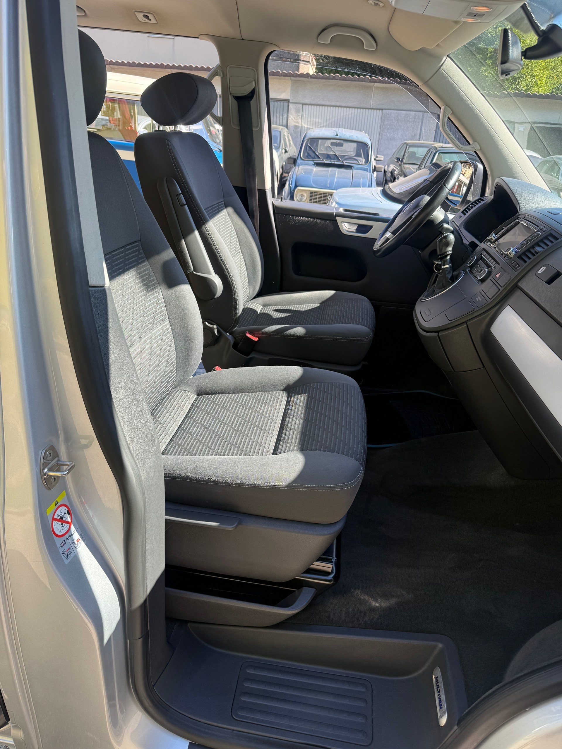 VW T5 Multivan 2.0 TDI CR Comfortline Match-image-7